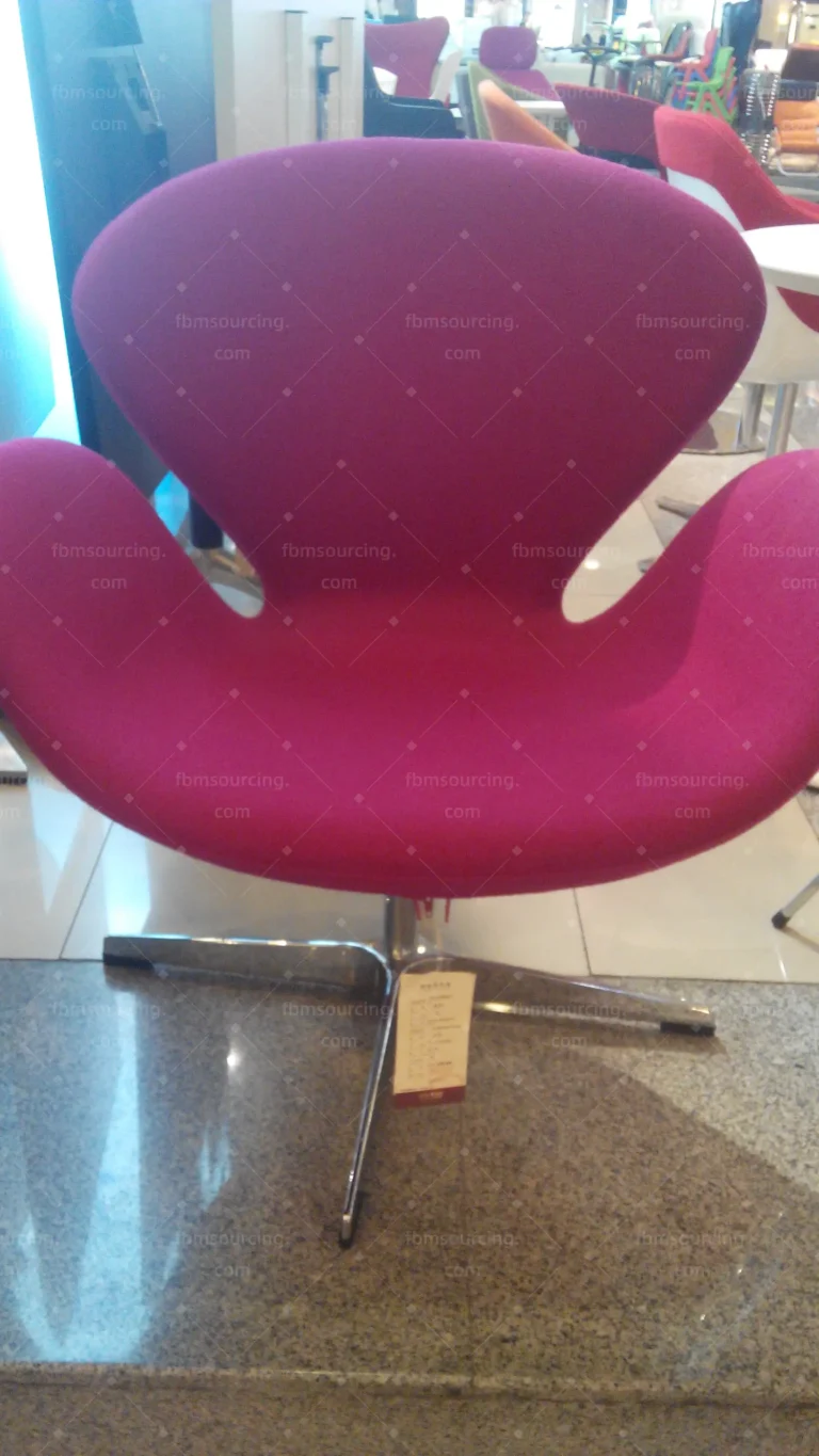 Magenta accent chair quality inspection at Guangzhou furniture market — FBM Sourcing