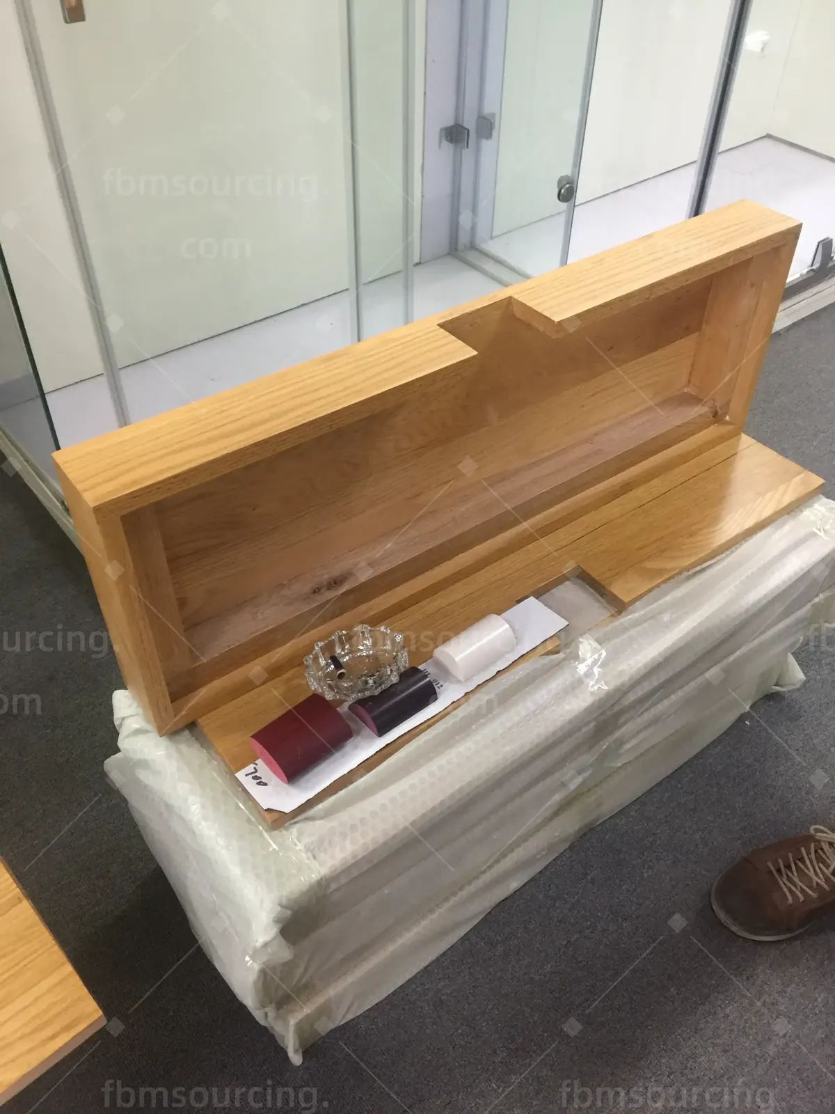 building material sourcing agent factory visit - solid oak joinery sample review - US contractor project