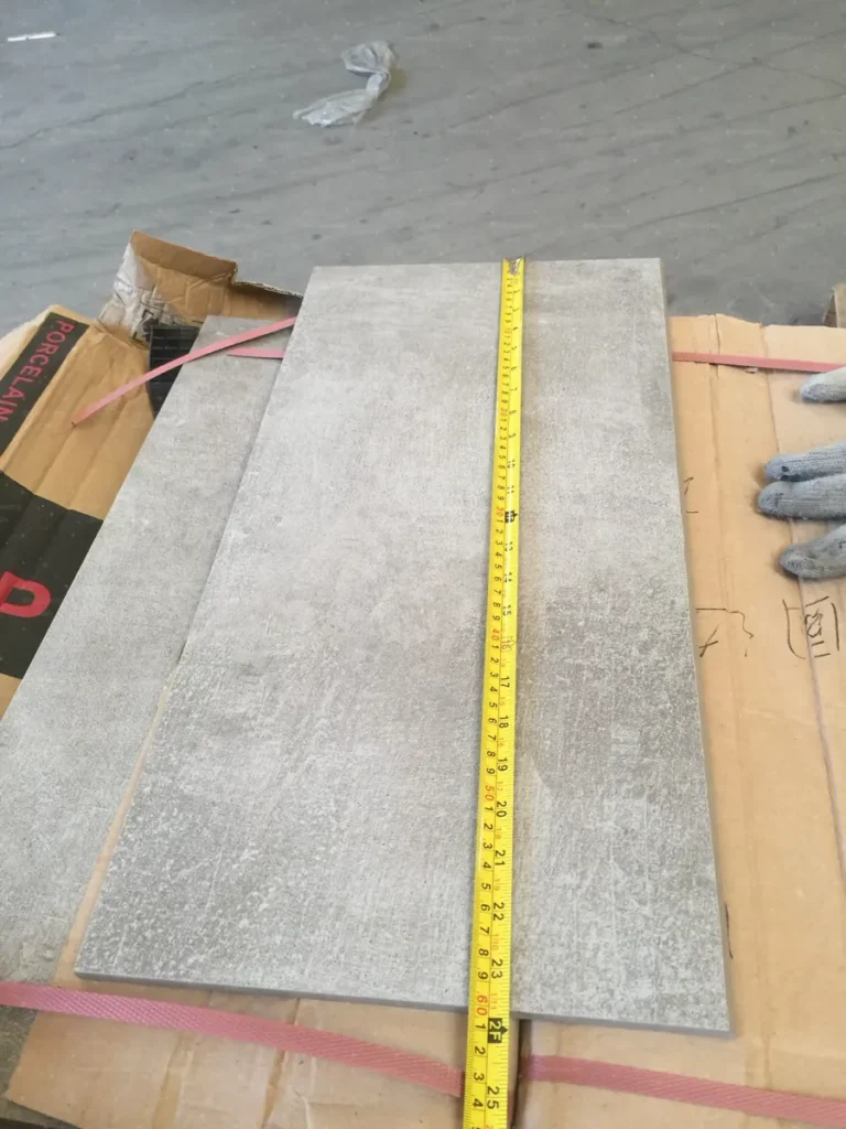 Porcelain tile dimensions measured on pallet during pre-shipment inspection