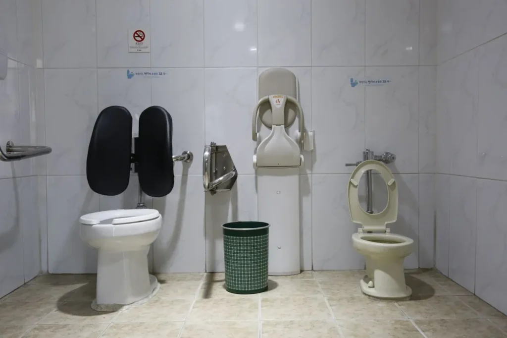 Accessible toilet with grabrails and backrest - AS 1428 accessibility fixtures from China for Australian projects