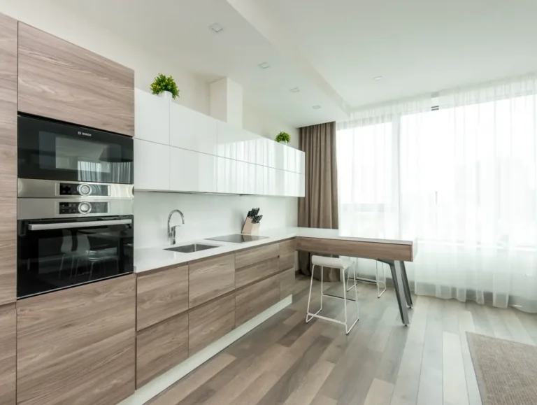 Frameless kitchen cabinets in an apartment project kitchen from a China cabinet factory