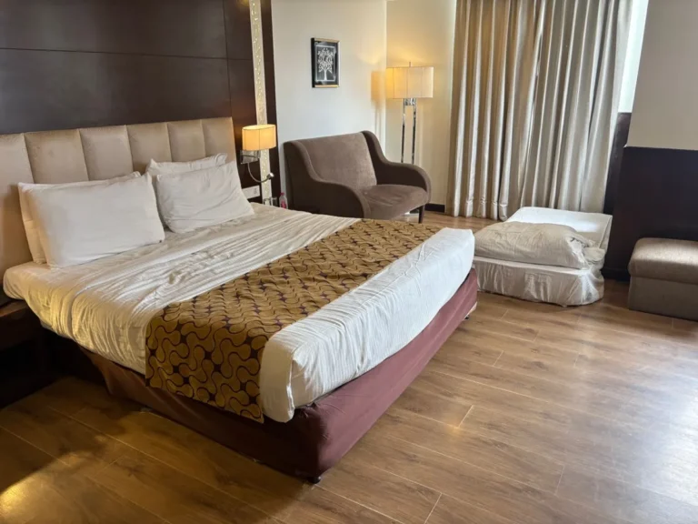 Top hotel furniture manufacturers in China – hotel guest room casegoods