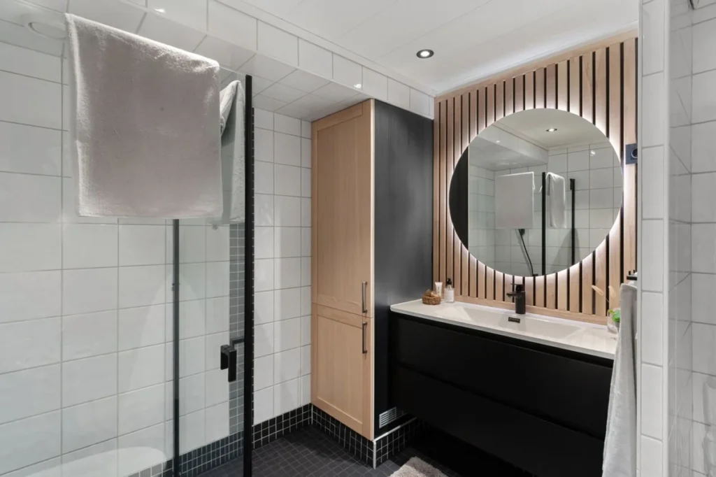 Hotel bathroom vanity with integrated basin and mirror, the product hotel vanity manufacturers in China build to project drawings
