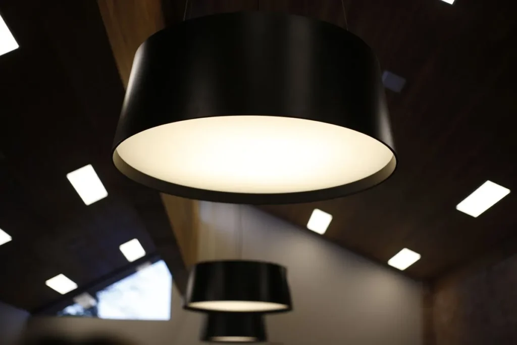 Commercial LED pendant and recessed ceiling lighting, illustrating LED lighting manufacturers in China for US commercial projects