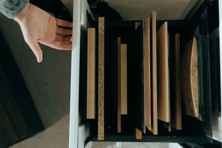 Veneered wood panel samples with particleboard cores seen from above
