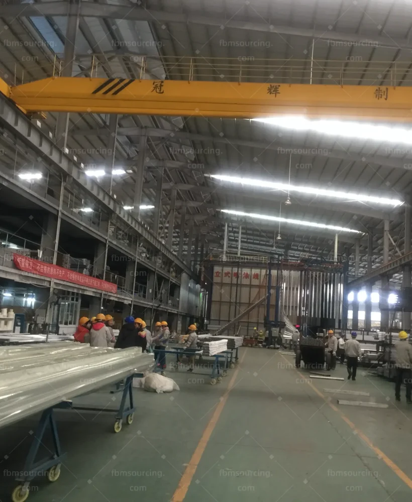 Aluminum profile quality control inspection at the factory in China