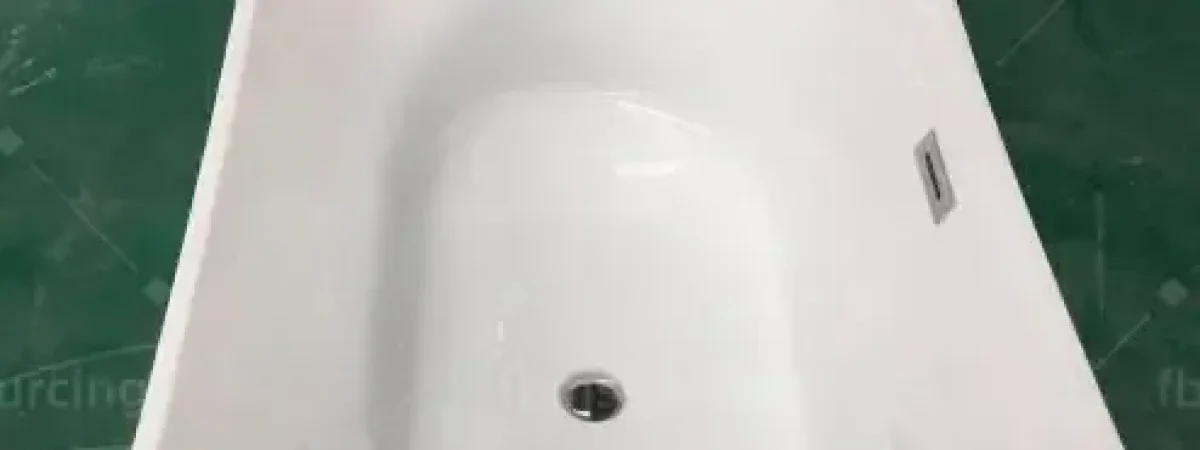 Freestanding acrylic bathtub inspected at factory for Australian villa